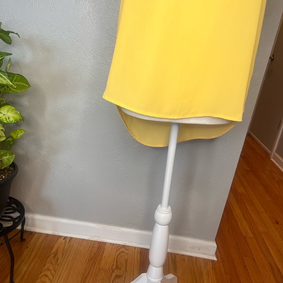 Pink Rose, yellow polyester sheer top, high low hem, size large, - Picture 3 of 6